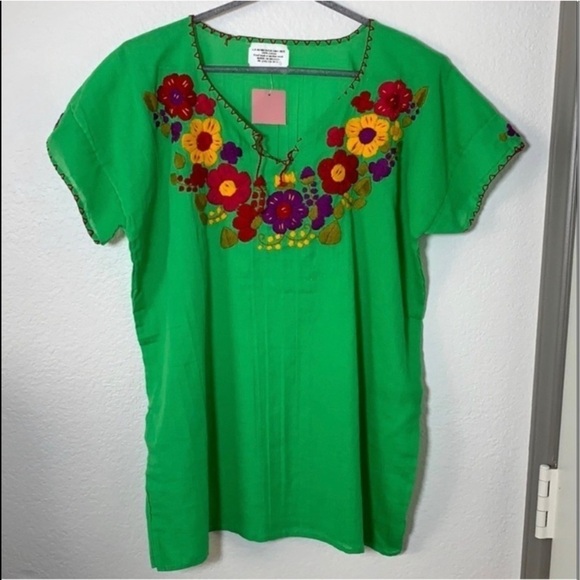 Green Cotton Handmade Beach Top Made in Mexico - Picture 1 of 6